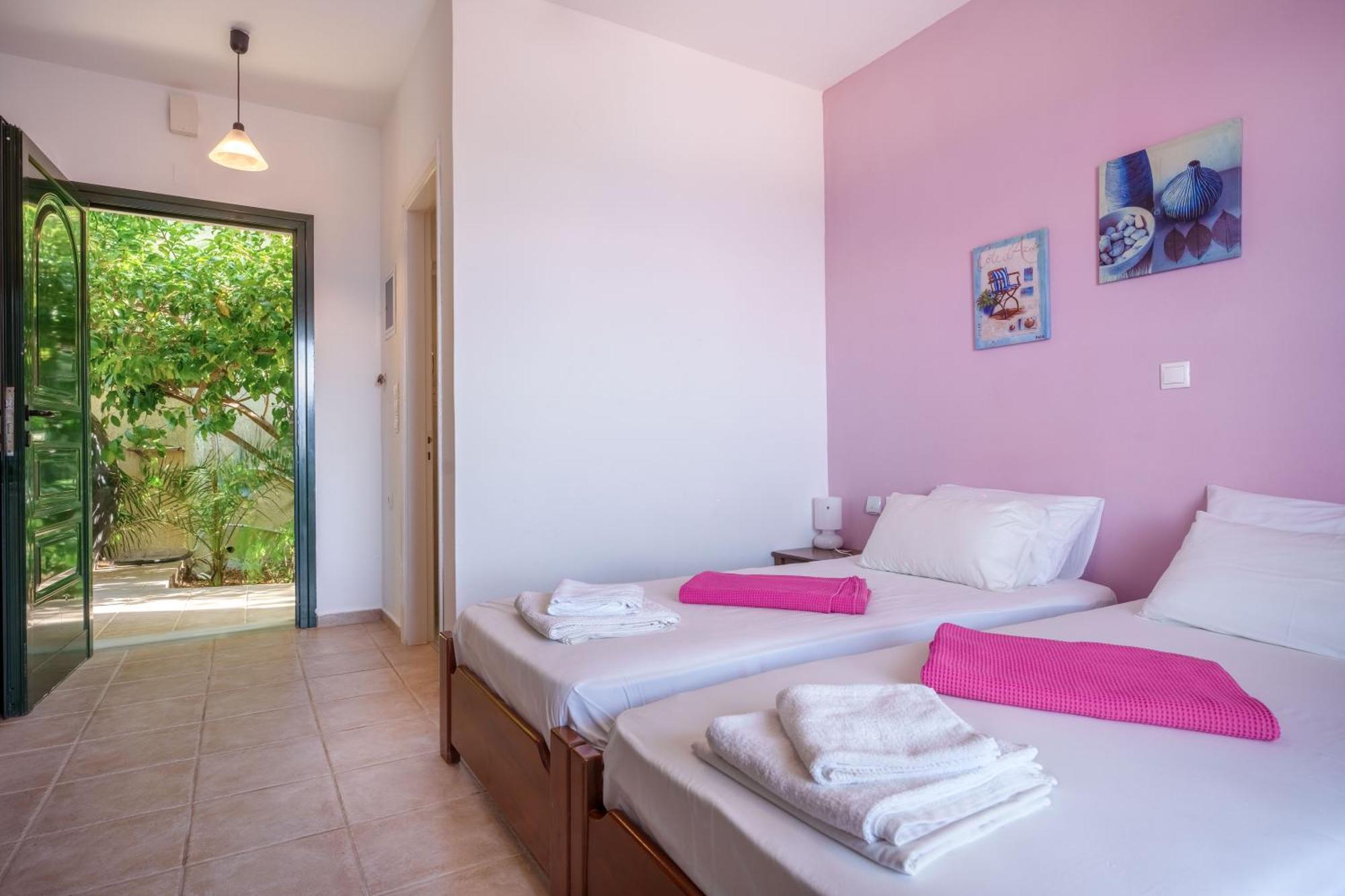 Giannatos' Studios - Makis Poros  Ngoại thất bức ảnh